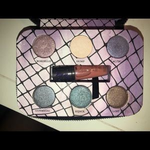 Urban Decay Feminine Palette